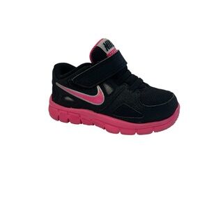 Nike Toddler Girls Training Sneakers